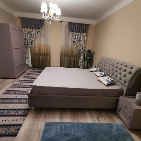 Hhh Sforii Residence Brasov Room photo